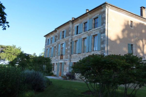 Hotels in Lagarrigue